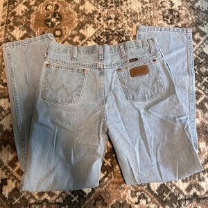 Men’s wrangler jeans!